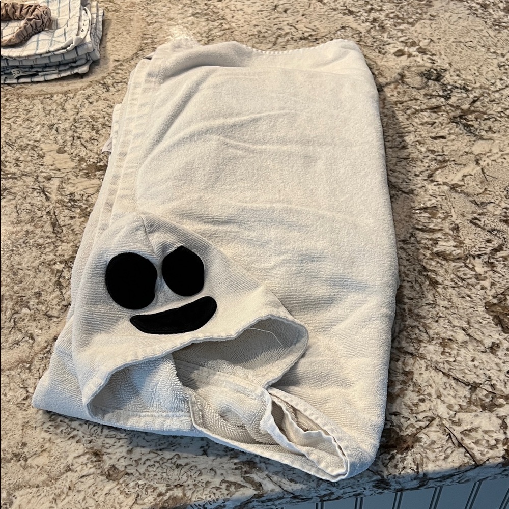 3 used Ghost Hooded kids bath Towel